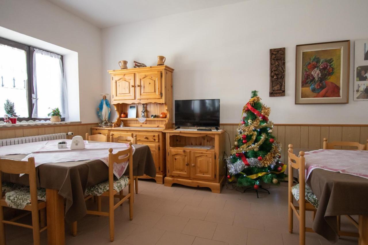 Casa Per Ferie Beatorosaz Hotel Cesana Torinese Eksteriør billede