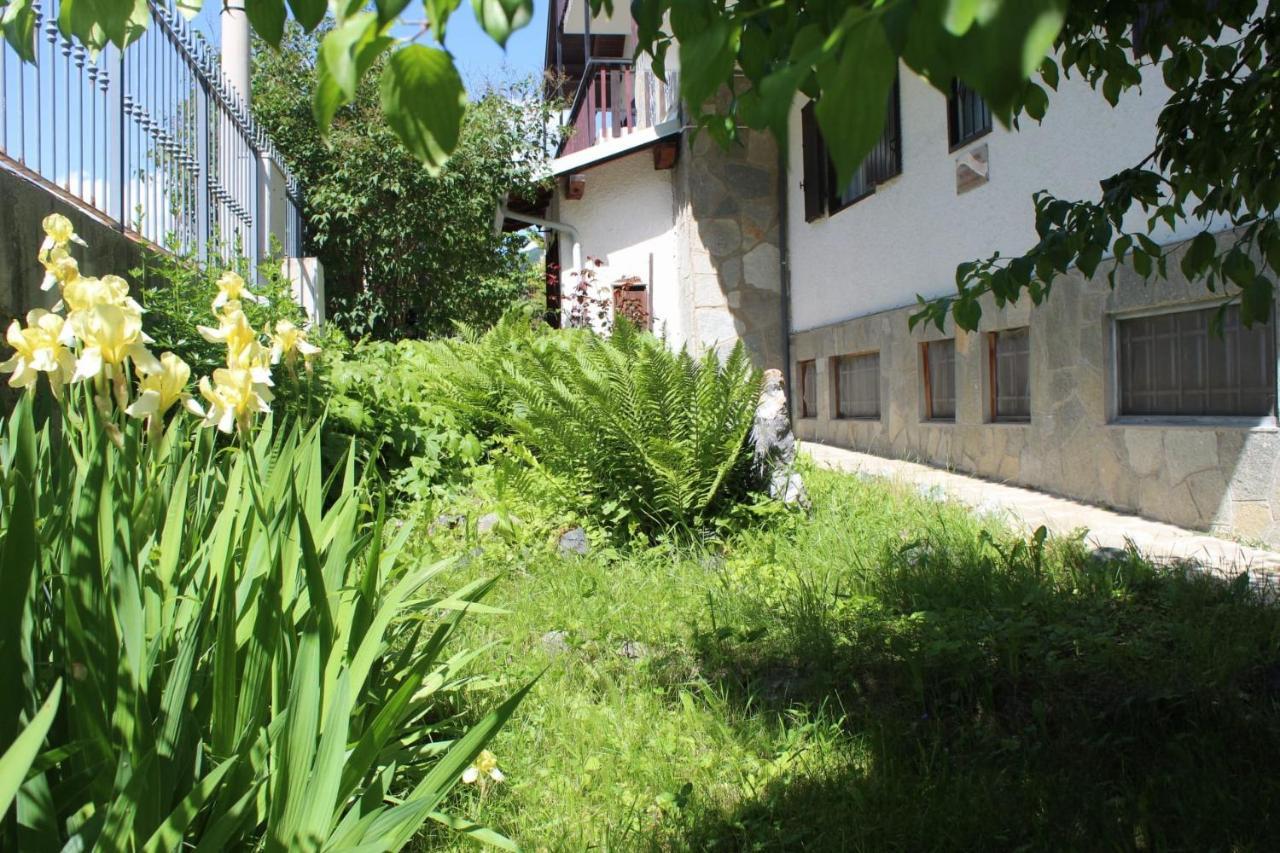 Casa Per Ferie Beatorosaz Hotel Cesana Torinese Eksteriør billede