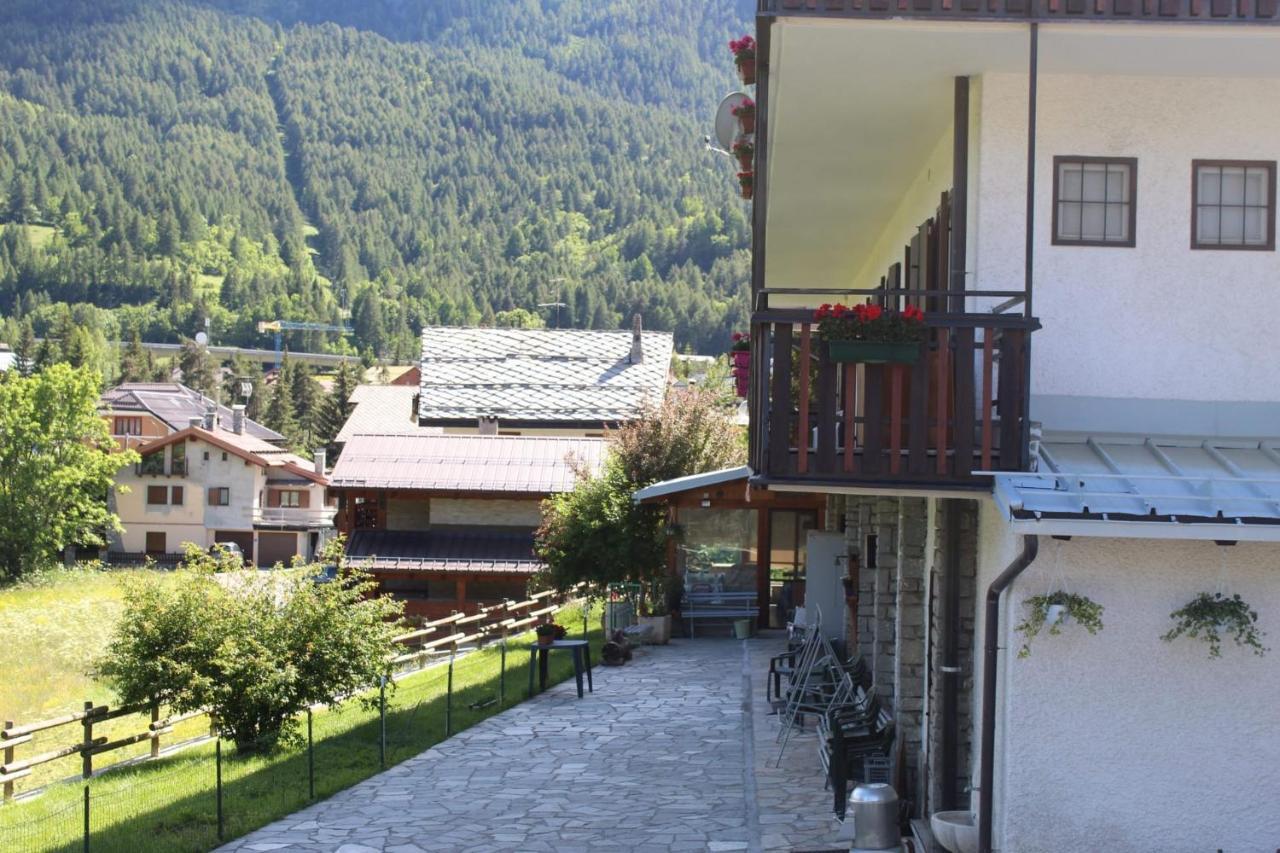 Casa Per Ferie Beatorosaz Hotel Cesana Torinese Eksteriør billede