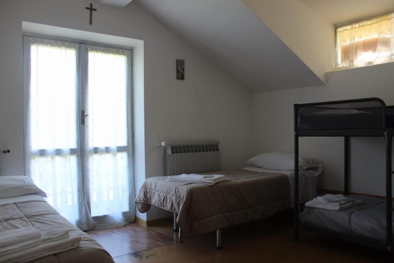 Casa Per Ferie Beatorosaz Hotel Cesana Torinese Eksteriør billede